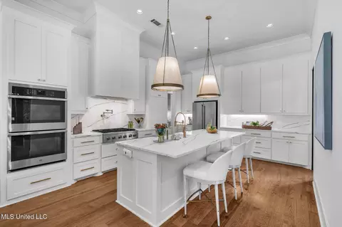 Kitchen - 323 Penrose Pl, Madison, MS 39110 photo 1 of 4