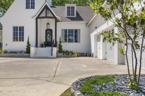 Exterior - 323 Penrose Pl, Madison, MS 39110 photo 5 of 14
