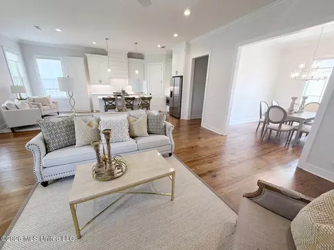 Living - 433 Crossvine Pl, Madison, MS 39110 photo 5 of 5