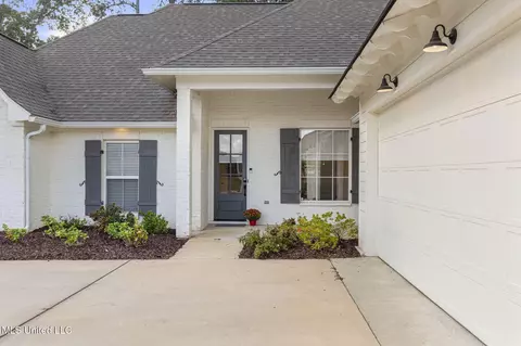 Exterior - 433 Crossvine Pl, Madison, MS 39110 photo 10 of 12