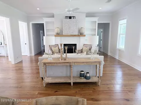 Living - 433 Crossvine Pl, Madison, MS 39110 photo 1 of 5