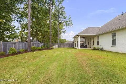 Exterior - 433 Crossvine Pl, Madison, MS 39110 photo 7 of 12