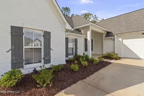 Exterior - 433 Crossvine Pl, Madison, MS 39110 photo 11 of 12