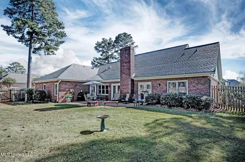 Exterior - 154 Northwind Dr, Brandon, MS 39047 photo 7 of 8
