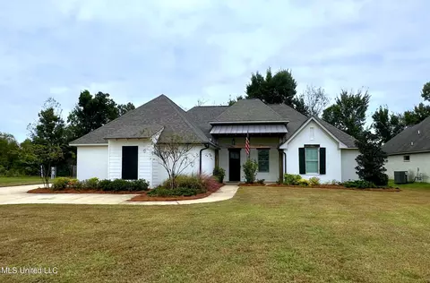 130 Coventry Ln, Canton, MS 39046
