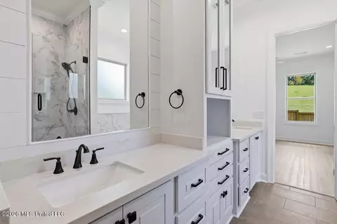Bath - 185 Bronson Bnd, Flowood, MS 39232 photo 3 of 7