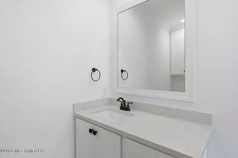 Bath - 185 Bronson Bnd, Flowood, MS 39232 photo 5 of 7