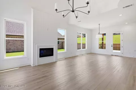 Living - 185 Bronson Bnd, Flowood, MS 39232 photo 1 of 3