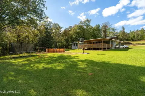 1027 NW Posey Dr, Brookhaven, MS 39601 photo 2
