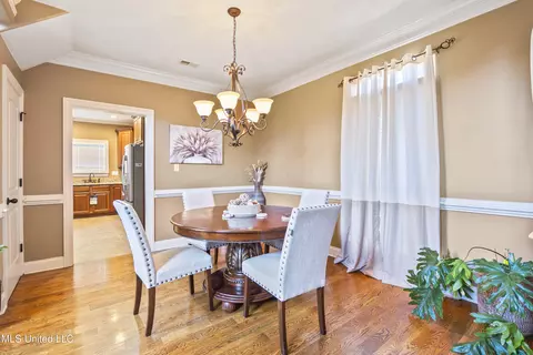 Dining - 617 N Doe Creek Trl, Hernando, MS 38632 photo 1 of 1