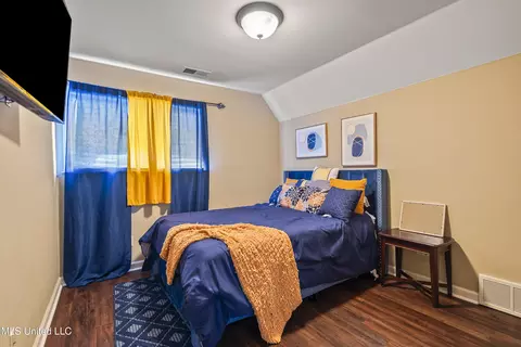 Bedroom - 617 N Doe Creek Trl, Hernando, MS 38632 photo 4 of 4