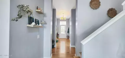 Entry Way - 4 Sea View Cir, Long Beach, MS 39560 photo 2 of 7