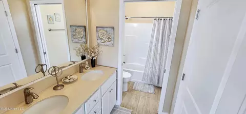 Bath - 4 Sea View Cir, Long Beach, MS 39560 photo 2 of 6