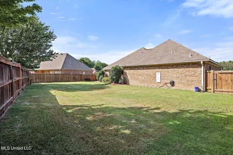 Exterior - 137 Camden Xing, Madison, MS 39110 photo 5 of 6
