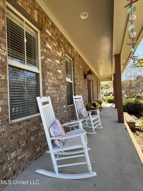Exterior - 137 Camden Xing, Madison, MS 39110 photo 2 of 6