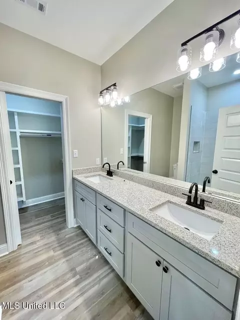 Bath - 4 Dan Stewart Rd, Picayune, MS 39466 photo 2 of 3