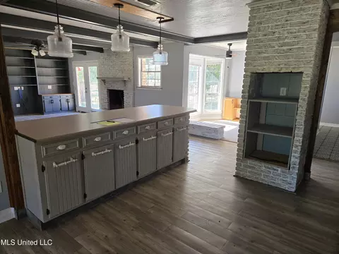 Kitchen - 13165 Highway 613, Lucedale, MS 39452 photo 2 of 3