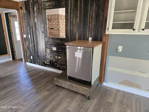 Kitchen - 13165 Highway 613, Lucedale, MS 39452 photo 1 of 3