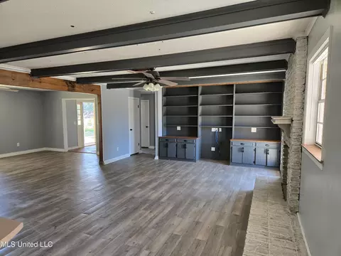 Living - 13165 Highway 613, Lucedale, MS 39452 photo 2 of 9