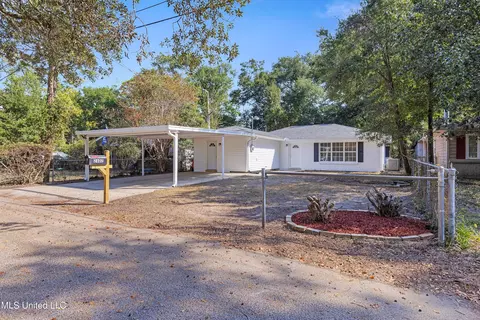 2602 Kenneth Ave, Gulfport, MS 39501