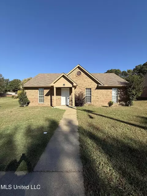1766 Dorchester Dr, Southaven, MS 38671