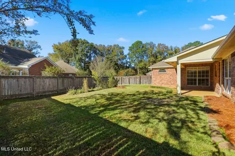 Exterior - 301 Garden Dr, Brandon, MS 39042 photo 5 of 5