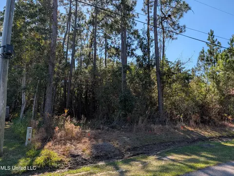 7311 Ieke Cir, Diamondhead, MS 39525 photo 11