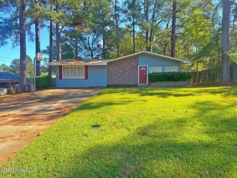 5812 Concord Dr, Jackson, MS 39211