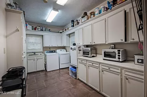 Other - 422 Warwick Rd, Clinton, MS 39056 photo 6 of 19