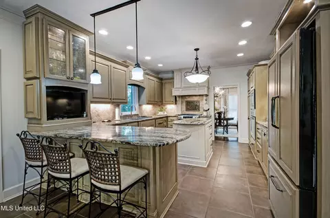 Kitchen - 422 Warwick Rd, Clinton, MS 39056 photo 1 of 7