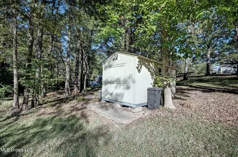Exterior - 422 Warwick Rd, Clinton, MS 39056 photo 13 of 27