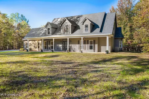 522 Breedlove Rd, Michigan City, MS 38647