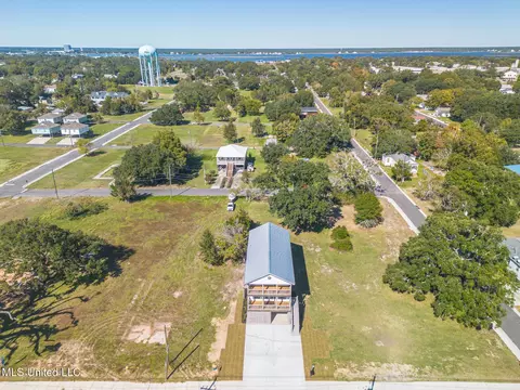View/Area - 378 Howard Ave, Biloxi, MS 39530 photo 1 of 3