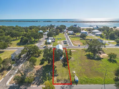 View/Area - 378 Howard Ave, Biloxi, MS 39530 photo 3 of 3