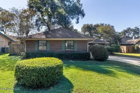 2408 Palmer Dr, Gulfport, MS 39507