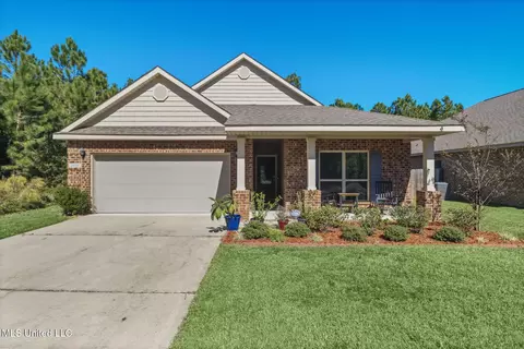 6896 Sweetclover Dr, Ocean Springs, MS 39564