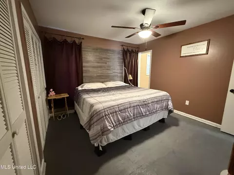 Bedroom - 171 Colonial Cir, Magee, MS 39111 photo 2 of 4