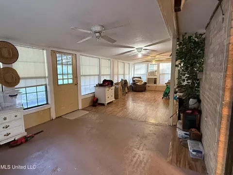 Exterior - 171 Colonial Cir, Magee, MS 39111 photo 2 of 6
