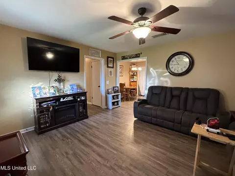 Other - 171 Colonial Cir, Magee, MS 39111 photo 2 of 7