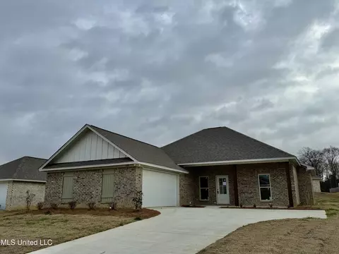 120 Madisonville Dr, Canton, MS 39046