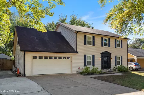 881 Birchfield Pl, Southaven, MS 38671