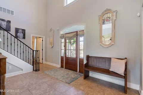 Entry Way - 2597 Oak Manor Dr, Hernando, MS 38632 photo 1 of 2
