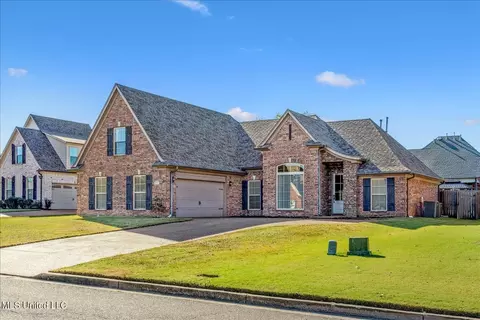 5071 Maiden Ln, Southaven, MS 38672