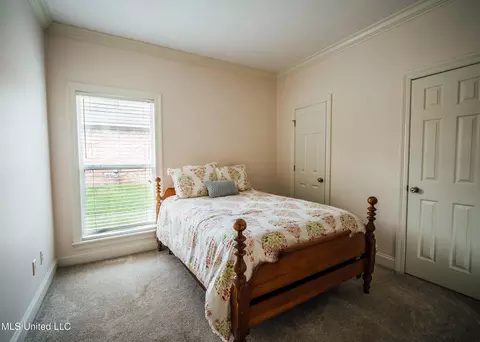 Bedroom - 110 Timbercrest Ln, Brandon, MS 39047 photo 2 of 4