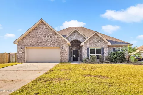1027 Brackish Pl, Ocean Springs, MS 39564