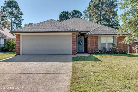212 Bedford Dr, Brandon, MS 39047