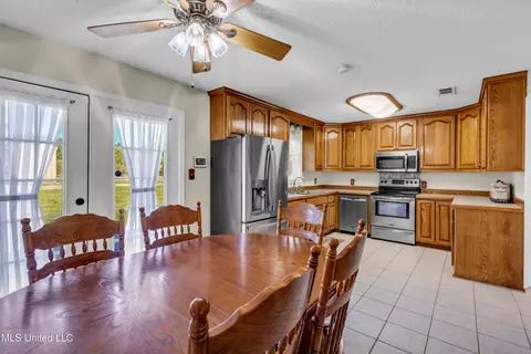 Dining - 21129 S Fork Rd, Saucier, MS 39574 photo 1 of 2