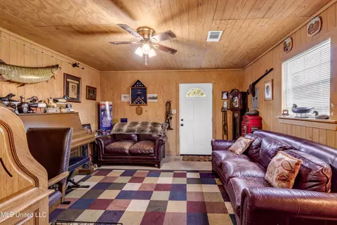 Living - 21129 S Fork Rd, Saucier, MS 39574 photo 5 of 5