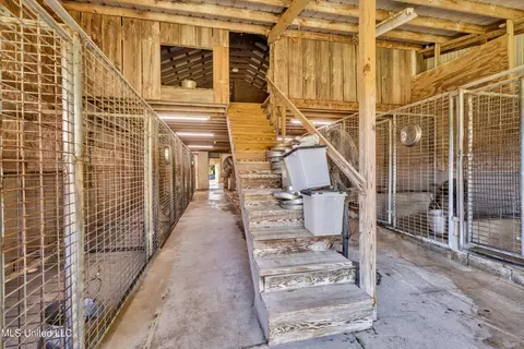 Entry Way - 21129 S Fork Rd, Saucier, MS 39574 photo 3 of 6