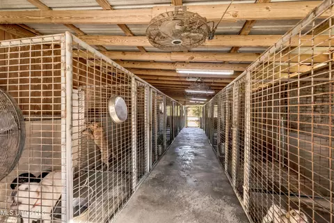 Entry Way - 21129 S Fork Rd, Saucier, MS 39574 photo 2 of 6